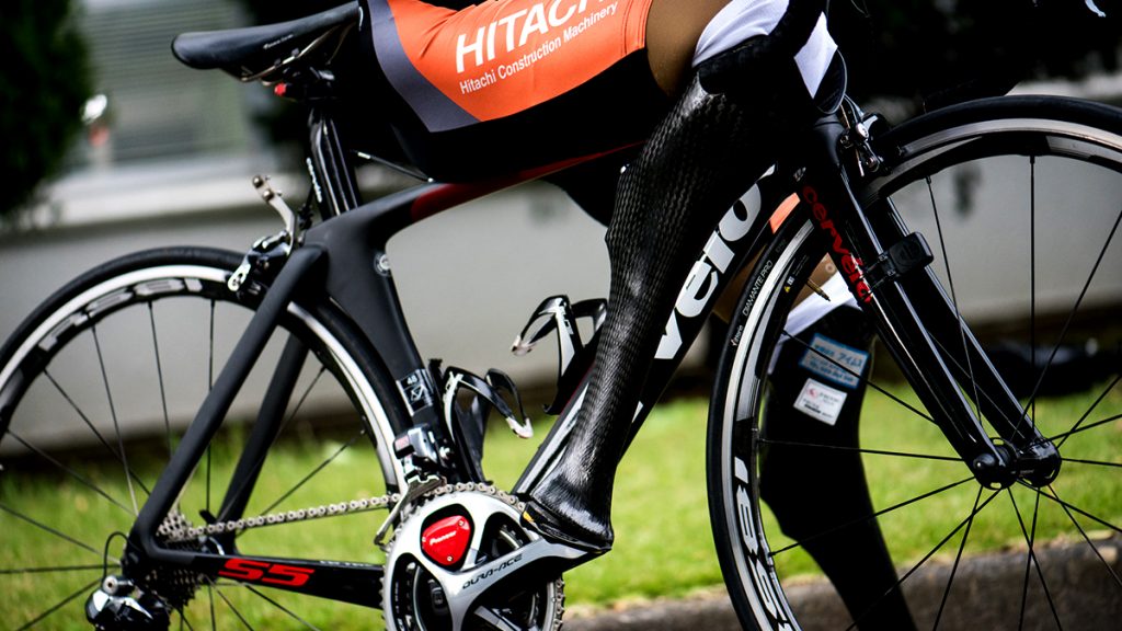 HERO X | 5つのメダルを持つ義足のサイクリストが、東京2020の先に
